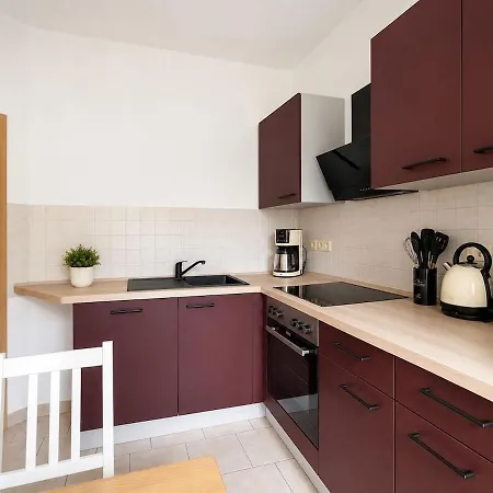 Komfort-apartment Mit Parkplatz & Wlan Апартаменты *